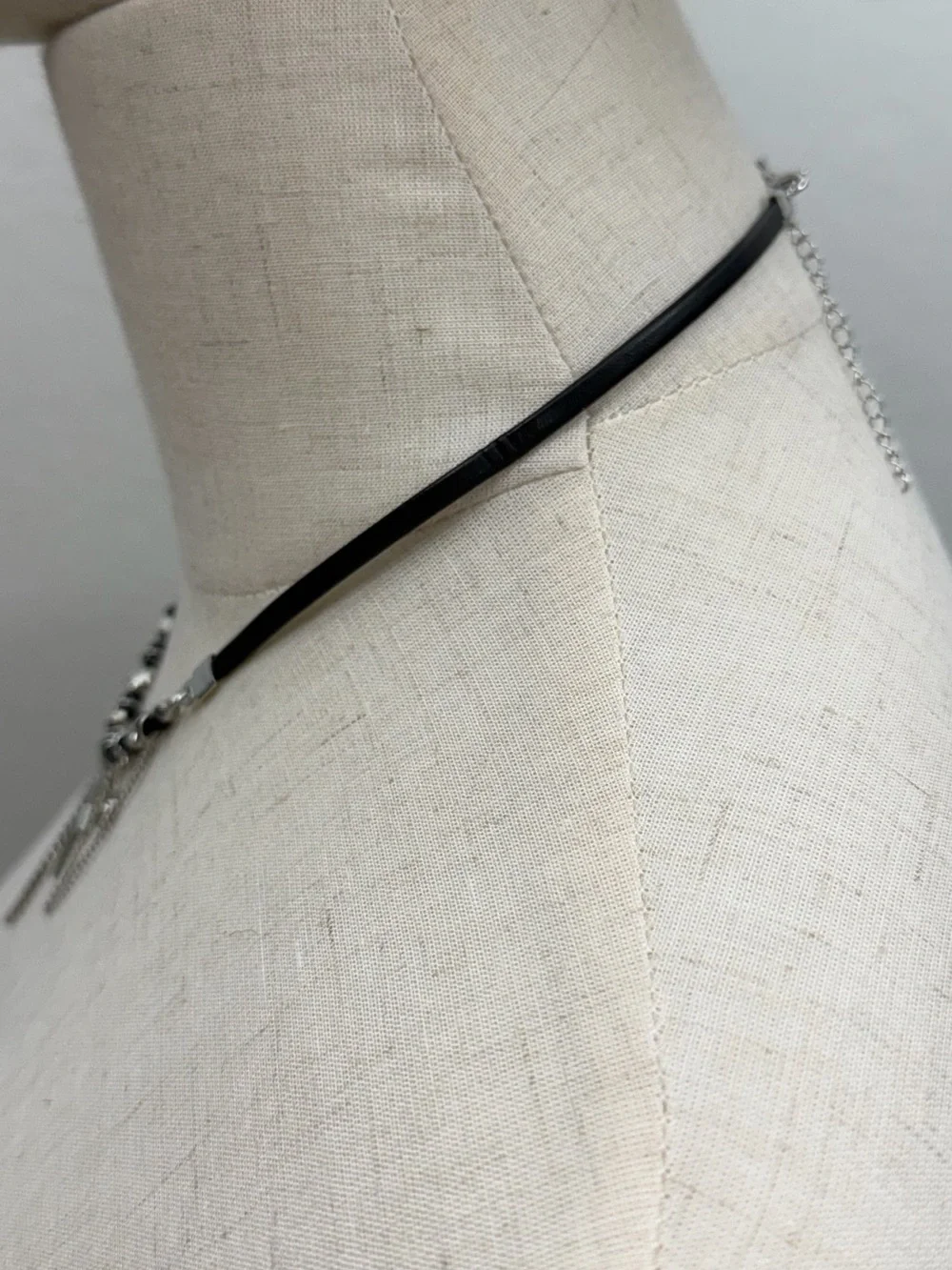 Y2K Star Charm Choker Necklace Black Cord Silver Tone Goth Grunge E-Girl